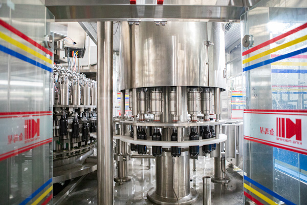 कैपिंग मशीन